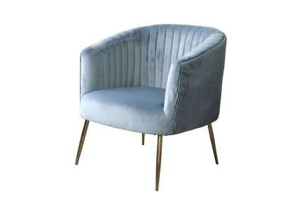 Perla chair with spruce velvet and gold legs, fluted back design
