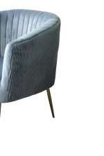 Perla chair in spruce velvet with gold legs and fluted back